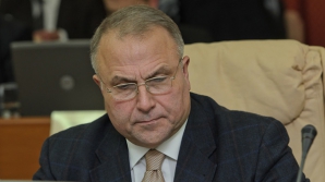 Ministrul Educaţiei recunoaşte că BAC-ul este o afacere profitabilă