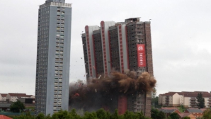 Unele dintre cele mai înalte blocuri din Europa, "doborâte" la pământ