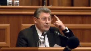 Ghimpu supărat că CCCEC a căutat corupţie în "sutienul liceenelor"