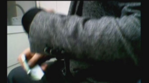 Funcţionar al Primăriei Chişinău, filmat în timp ce ar lua mită!  IMAGINI VIDEO surprinse cu CAMERA ASCUNSĂ