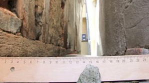 Cea mai îngustă stradă din lume a devenit şi mai neîncăpătoare 