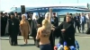 Patriarhul Kiril, atacat pe aeroportul din Kiev de o activistă "Femen" VIDEO