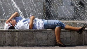Revine canicula. Cer senin şi peste 30 de grade pentru 20 iulie