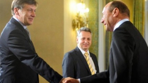 Crin Antonescu a preluat mandatul de preşedinte de la Traian Băsescu 