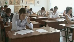 Elevii care au picat BAC-ul la limba de instruire în sesiunea de bază susţin astăzi din nou proba 