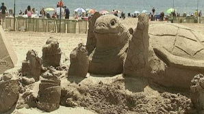 Zeci de persoane au participat la Concursul de Sculptat în Nisip de la New York 