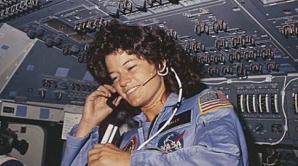 A murit prima femeie-astronaut de origine americană