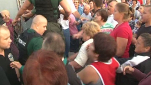 Din nou scandal, strigăte şi îmbrânceli la piaţa agricolă din Hânceşti VIDEO