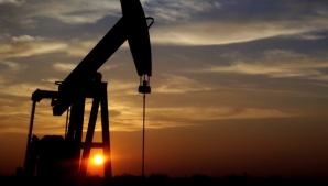 STUDIU: Combustibilii fosili vor ajunge cel puţin până în 2050