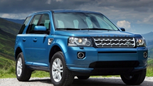 Noul Land Rover Freelander 2 cu motor supraalimentat de 2 litri şi 4 cilindri, capabil să producă 240 CP la 5.500 rpm 