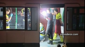 Accident la metroul din Madrid. Două persoane au murit VIDEO  