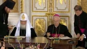 Biserica împacă Rusia şi Polonia. Patriarhul rus şi mitropolitul polonez îndeamnă ambele popoare să-şi ceară iertare 