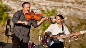 "Vara în oraş" cu Publika TV! Petrece seara în ritmuri ethno-jazz de la TRIGON (LIVE TEXT, FOTO)