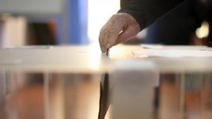 Au încălcat dreptul la un vot secret. Mai mulţi alegători din Vulcăneşti şi-au făcut publică opţiunea 