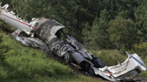 Avion prăbuşit în Nepal: 19 persoane au murit