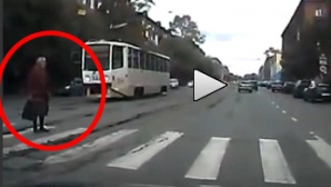 VIDEO EMOŢIONANT! O lecţie pe care toţi şoferii trebuie să o înveţe