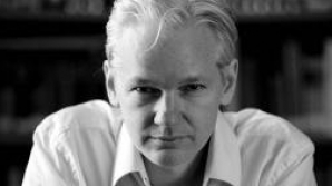 Assange îi cere lui Obama să renunţe la persecutarea WikiLeaks