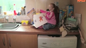 Cea mai scundă fată din lume a intrat în Cartea Recordurilor