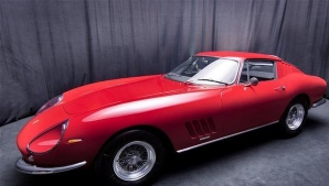 O bancă olandeză pune sechestru pe un depozit în care se aflau 12 Ferrari de colecţie