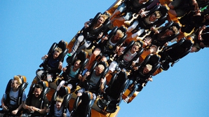 20 de americani au rămas blocaţi la 90 de metri deasupra pământului