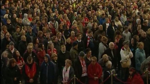 "Principalii vinovaţi în producerea tragediei de la Liverpool, soldată cu 96 de morţi, sunt poliţia şi echipele de salvare"