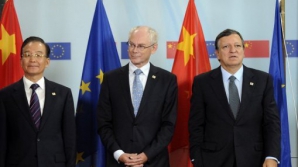 Uniunea Europeană şi China au ajuns cu greu la un numitor comun privind comerţul bilateral