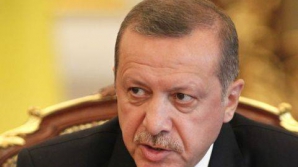 Premierul turc a preluat conducerea asupra armatei