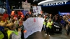 Protest la Salonul Auto de la Paris: Poliţia a folosit gaze lacrimogene