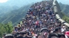 Marele Zid Chinezesc a fost luat cu asalt de mii de oameni 