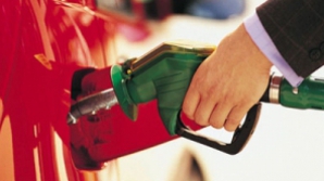 Piaţa petrolieră din Republica Moldova s-ar putea extinde. Mai multe cerinţe anulate de Guvern