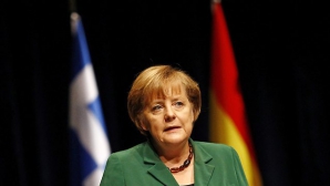 Angela Merkel pleacă în Grecia. Elenii o aşteaptă cu proteste