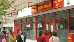 Mai multe persoane au fost ameninţate cu un topor şi un cuţit într-un oficiu poştal din Bucureşti