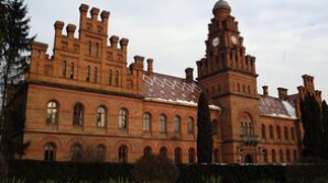 Încă un sat din Ucraina a declarat româna drept limbă oficială în localitate