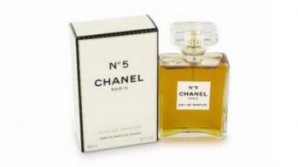 Unul din cele mai populare parfumuri din lume ar putea fi interzis de Uniunea Europeană