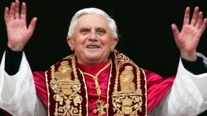 Papa Benedict al 16-lea a oficiat o slujbă cu ocazia Zilei Tuturor Sfinţilor