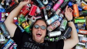 Scandal în SUA: 13 persoane au murit, după ce au consumat băuturi energizante 