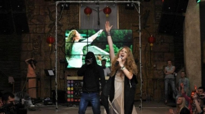 Dara şi Carl's Dreams lansează o nouă piesă "Жить выбираем"