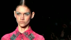 Culori intense şi ţinute sexy la Săptămâna Modei de la Rio de Janeiro