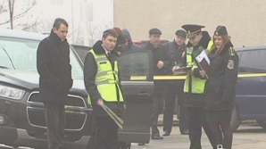  Maşina care a explodat azi dimineaţă aparţine şefului Direcţiei de Securitate Internă din cadrul Serviciului Vamal