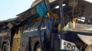 Zeci de copii morţi în Egipt. Un autobuz a fost lovit de un tren