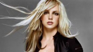 Britney Spears va scrie un roman