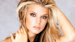 Cântăreaţa Jessica Simpson a slăbit 30 de kilograme