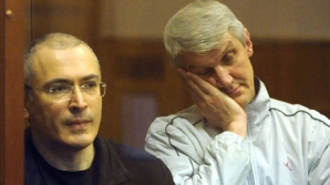 Fostului asociat al lui Hodorkovski va sta mai puţin la închisoare