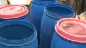  Business moldovenesc: Contrafăcea alcool etilic la domiciliu şi îl vindea la propria cafenea