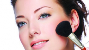 Cum să te machiezi corect. Recomandările specialiştilor