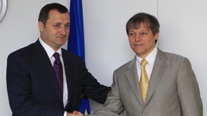 Comisar European: UE apreciează progresele Moldovei în implementarea agendei europene