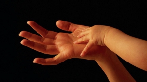 Cetăţenii americani nu au voie să adopte copii din Federaţia Rusă