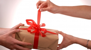 Cercetătorii ne spun cum să cumpărăm cadourile perfecte