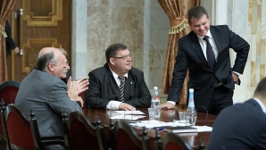 "CNI este o jucărie vrută de partenerii externi, iar funcţionarea este împiedicată de PL. Este lăsată în coadă de peşte"