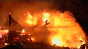 Cel puţin 150 de case au fost distruse de flăcări în urma unui incendiu în Peru